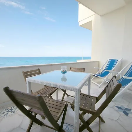 Perla Salentina Fronte Mare Puglia On Line Lejlighed *