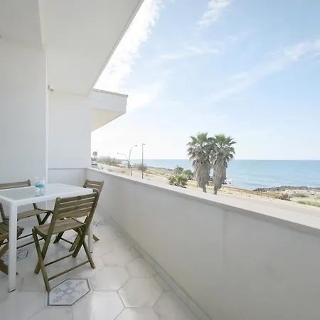 Perla Salentina Fronte Mare Puglia On Line Capilungo